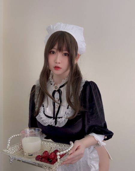 女员工的