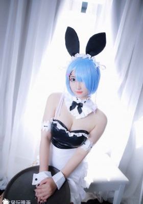 半妖乳娘