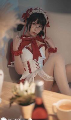 电影湿濡的女人