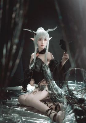 少妇荡乳情欲办公室麻豆av