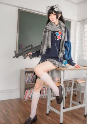 脱下肮脏的裙子