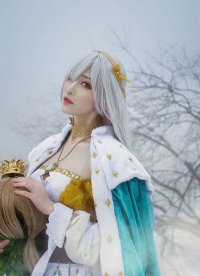 挠女生脚心